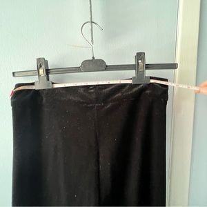 Black Velvet Avenue Montaigne Pants (Size 4)